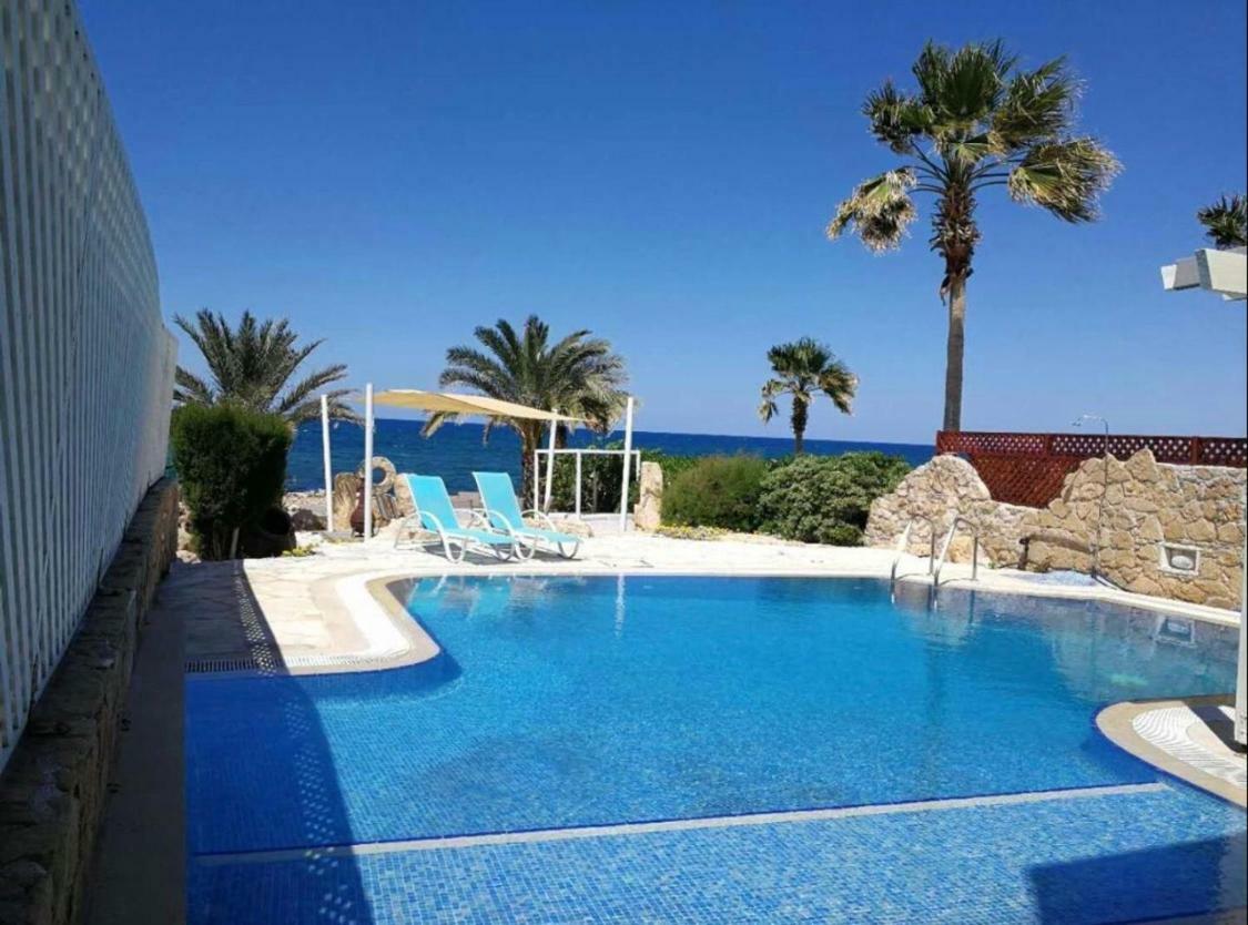 34 Beach Villa Paphos 外观 照片